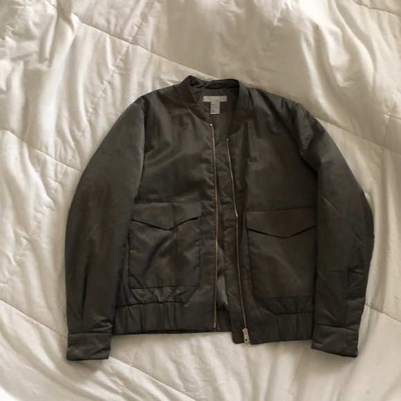 Bomber jacket 🍃 - Picture 1 of 5